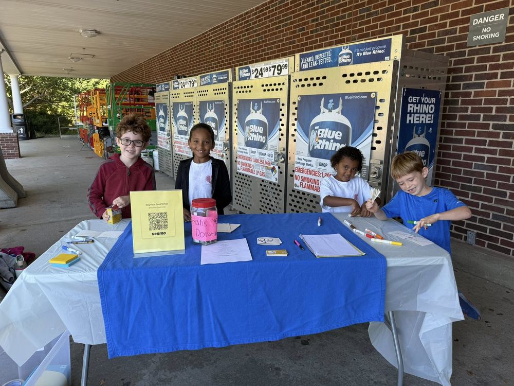 Kids running a Stop & Shop snack drive